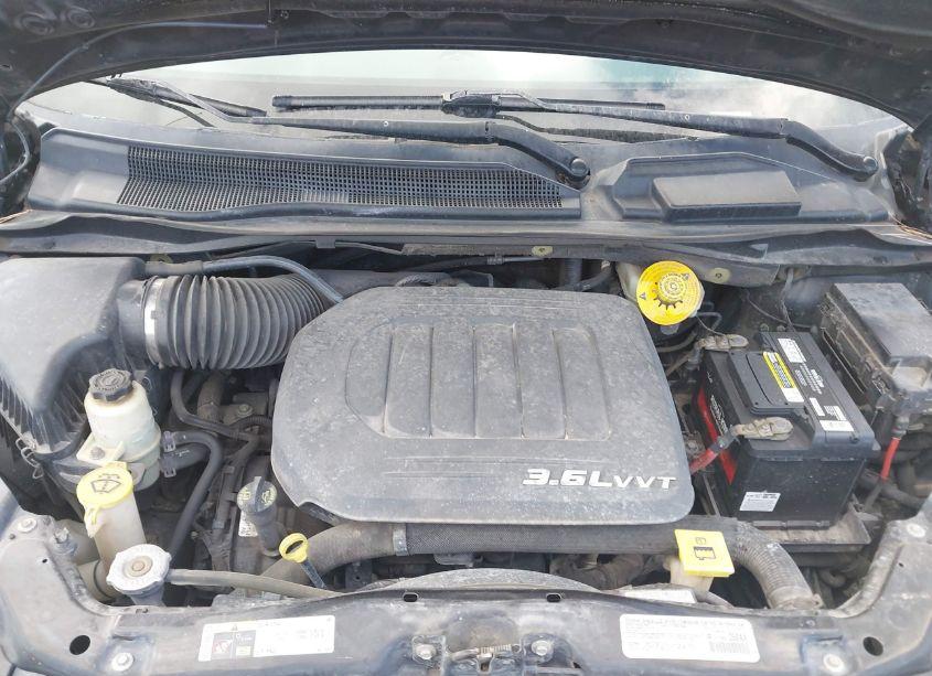 Photo 10 of 2014 Chrysler Town & COUNTRY TOURING (VIN 2C4RC1BG4ER242849)