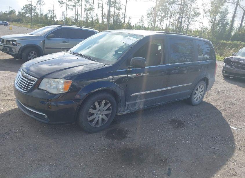 Photo 2 of 2014 Chrysler Town & COUNTRY TOURING (VIN 2C4RC1BG4ER242849)