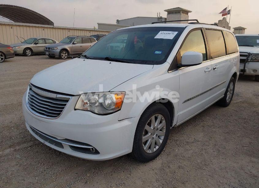 Photo 2 of 2014 Chrysler Town & COUNTRY TOURING (VIN 2C4RC1BG4ER292232)