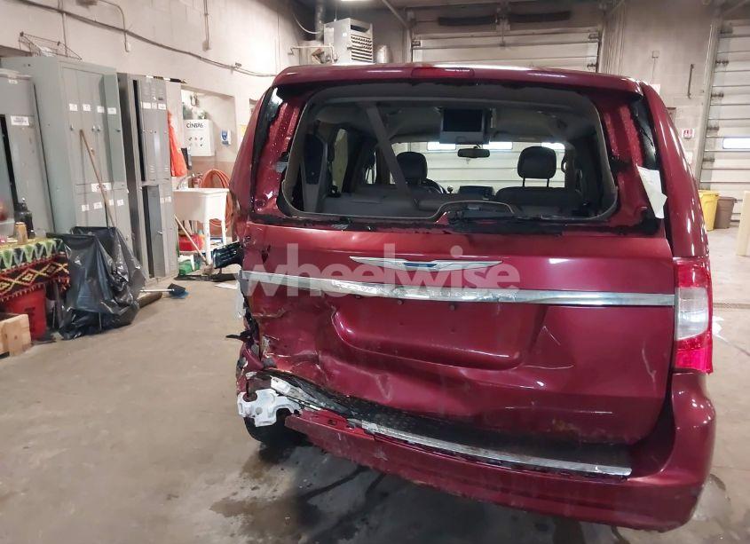 Photo 15 of 2014 Chrysler Town & COUNTRY TOURING (VIN 2C4RC1BG4ER300541)