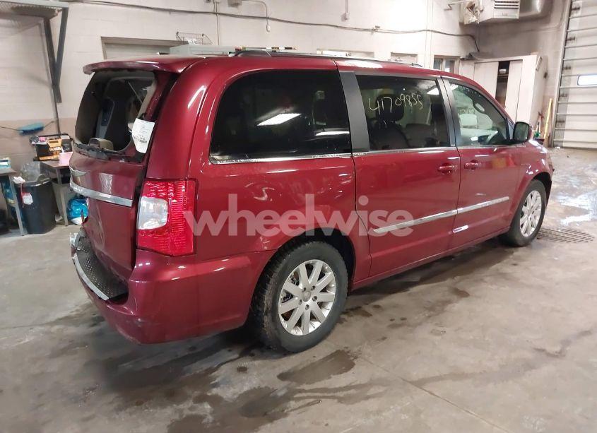 Photo 4 of 2014 Chrysler Town & COUNTRY TOURING (VIN 2C4RC1BG4ER300541)