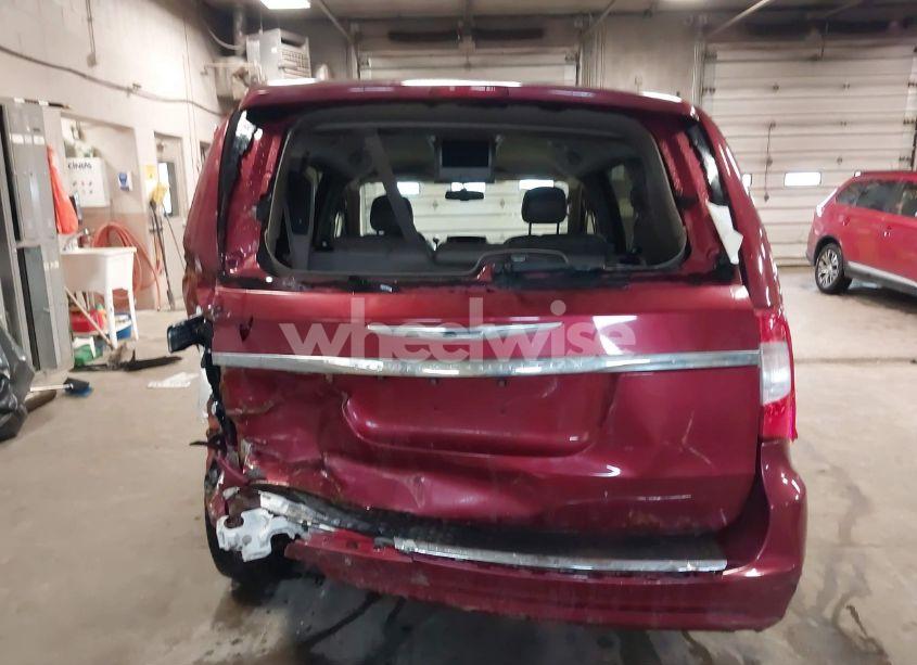 Photo 6 of 2014 Chrysler Town & COUNTRY TOURING (VIN 2C4RC1BG4ER300541)