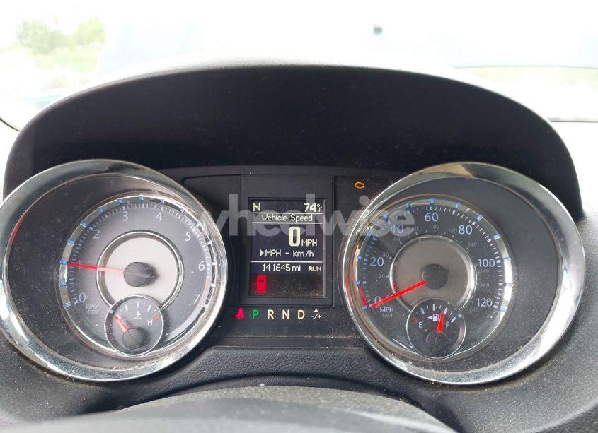 Photo 7 of 2014 Chrysler Town & COUNTRY TOURING (VIN 2C4RC1BG4ER303522)