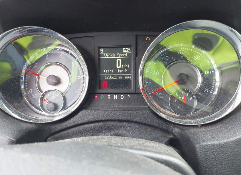 Photo 7 of 2014 Chrysler Town & COUNTRY TOURING (VIN 2C4RC1BG4ER310955)