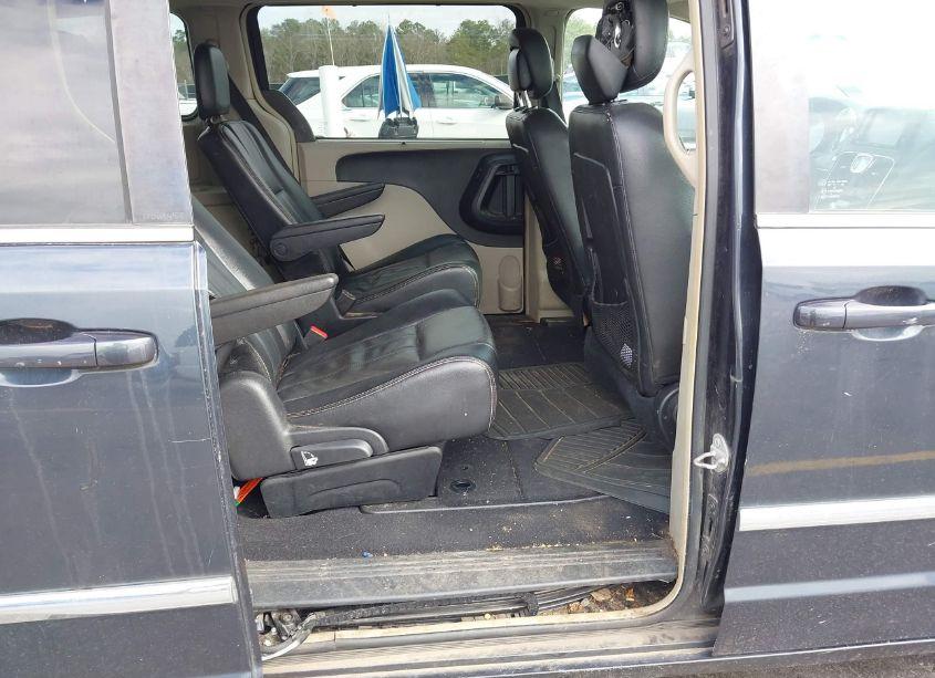 Photo 8 of 2014 Chrysler Town & COUNTRY TOURING (VIN 2C4RC1BG4ER310955)