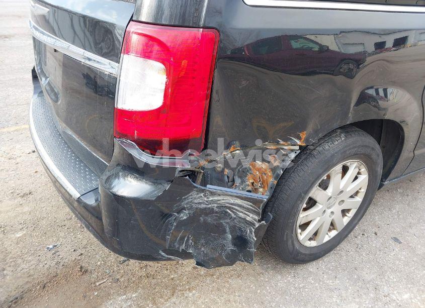 Photo 14 of 2014 Chrysler Town & COUNTRY TOURING (VIN 2C4RC1BG4ER330039)