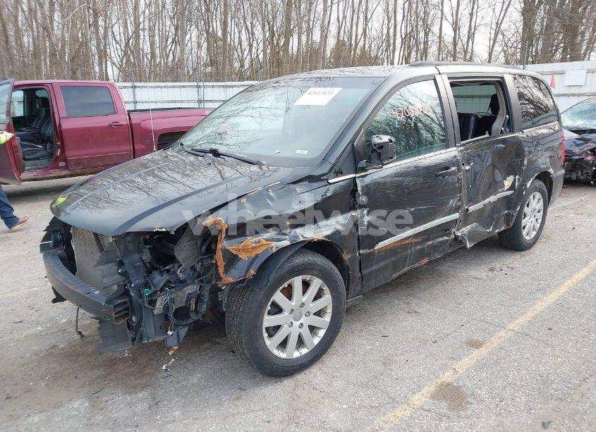 Photo 2 of 2014 Chrysler Town & COUNTRY TOURING (VIN 2C4RC1BG4ER330039)