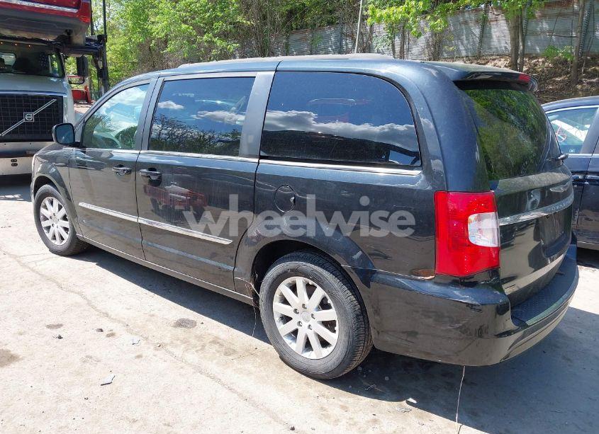 Photo 3 of 2014 Chrysler Town & COUNTRY TOURING (VIN 2C4RC1BG4ER343096)