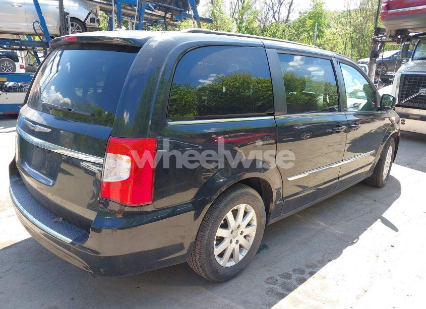 Photo 4 of 2014 Chrysler Town & COUNTRY TOURING (VIN 2C4RC1BG4ER343096)