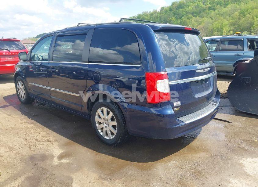 Photo 3 of 2014 Chrysler Town & COUNTRY TOURING (VIN 2C4RC1BG4ER402583)