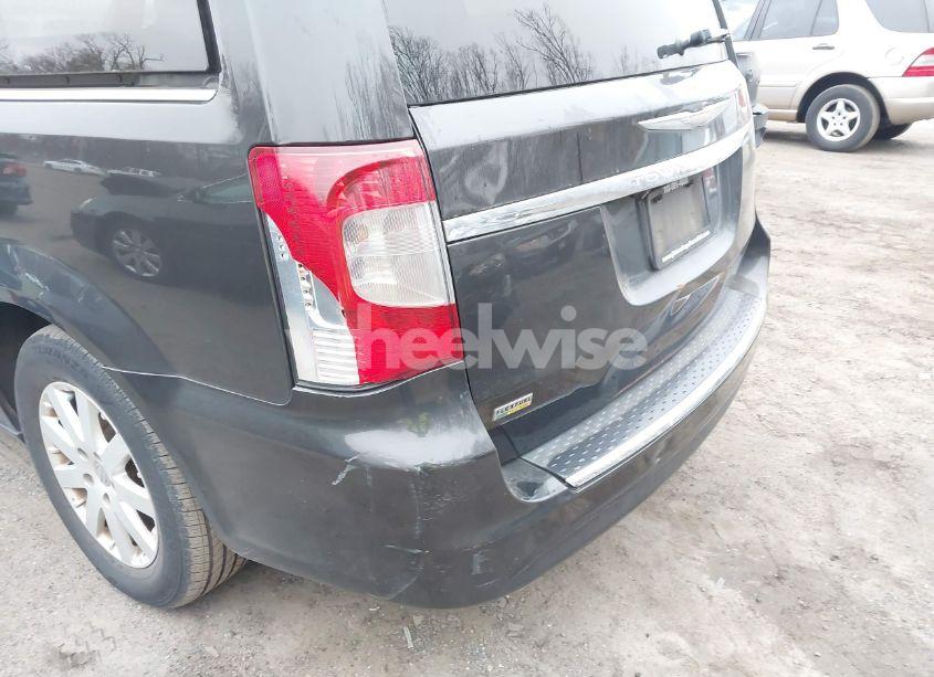 Photo 6 of 2014 Chrysler Town & COUNTRY TOURING (VIN 2C4RC1BG4ER441609)