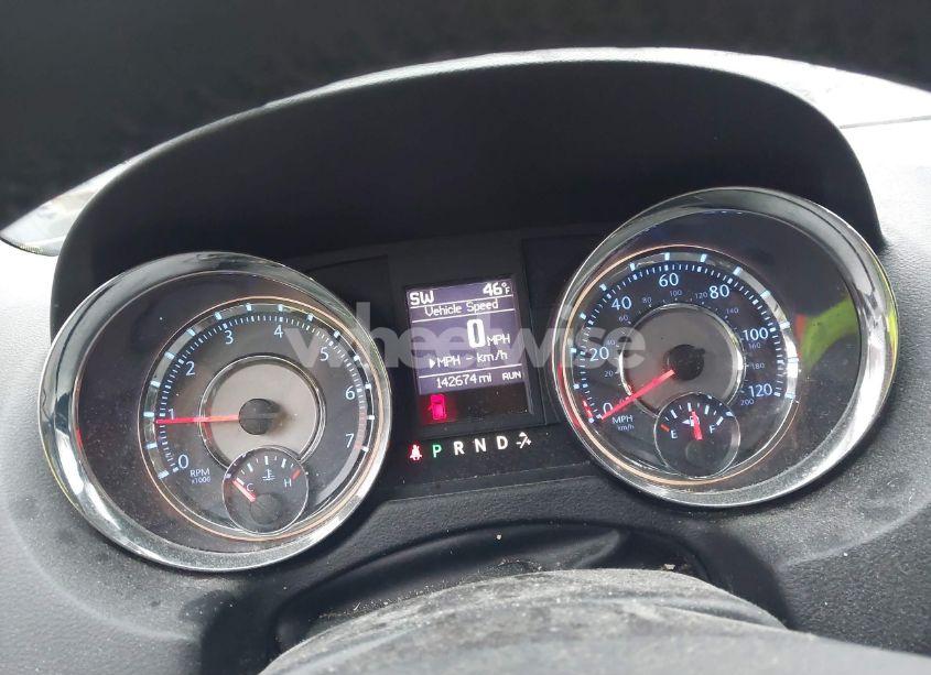 Photo 7 of 2014 Chrysler Town & COUNTRY TOURING (VIN 2C4RC1BG4ER441609)