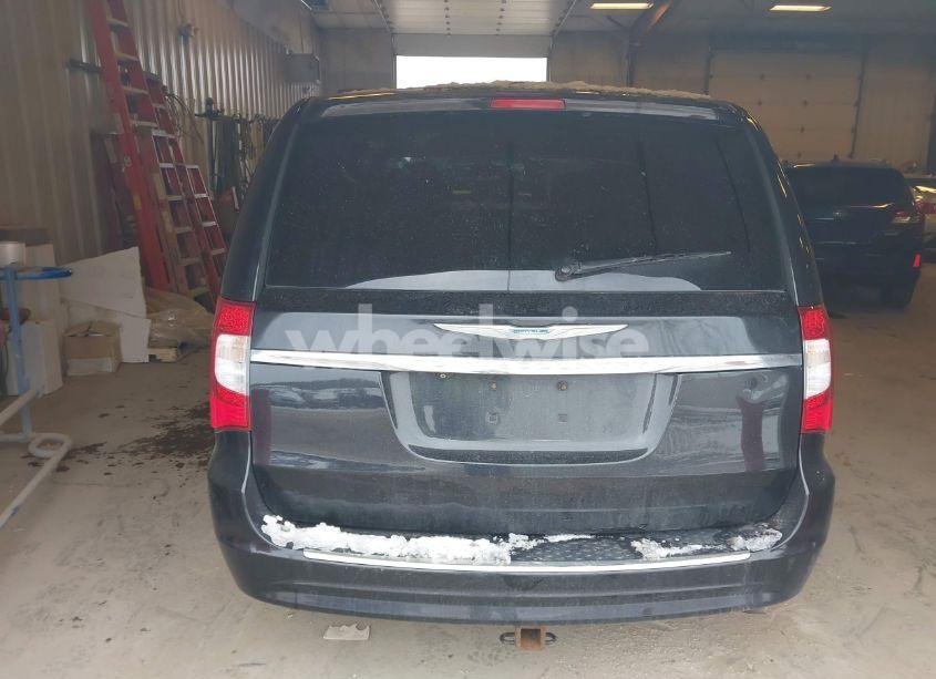 Photo 16 of 2015 Chrysler Town & COUNTRY TOURING (VIN 2C4RC1BG4FR572038)