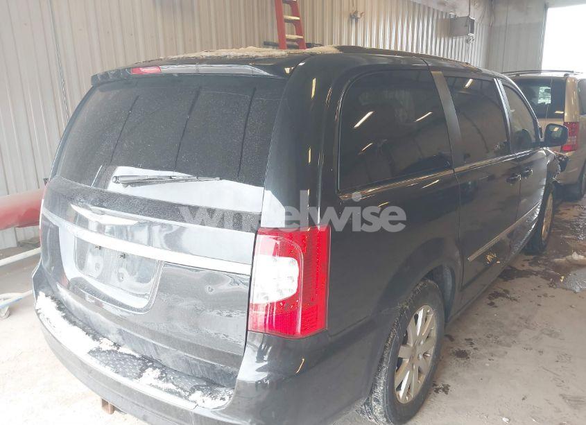 Photo 4 of 2015 Chrysler Town & COUNTRY TOURING (VIN 2C4RC1BG4FR572038)