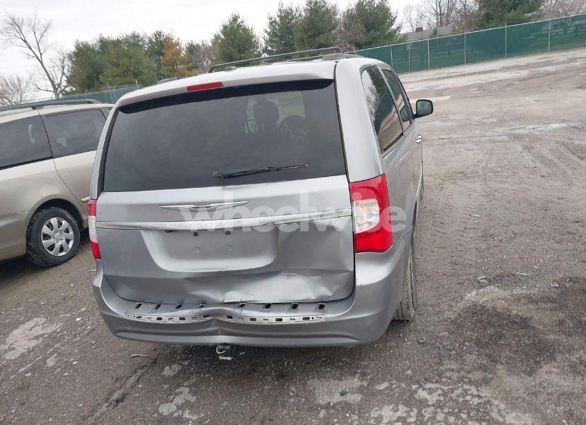 Photo 16 of 2015 Chrysler Town & COUNTRY TOURING (VIN 2C4RC1BG4FR602557)