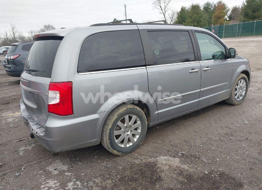 Photo 4 of 2015 Chrysler Town & COUNTRY TOURING (VIN 2C4RC1BG4FR602557)