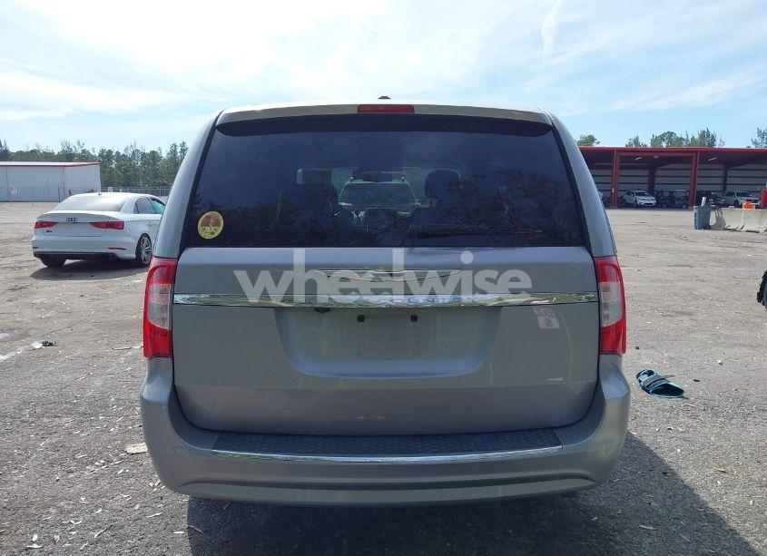 Photo 16 of 2015 Chrysler Town & COUNTRY TOURING (VIN 2C4RC1BG4FR602574)