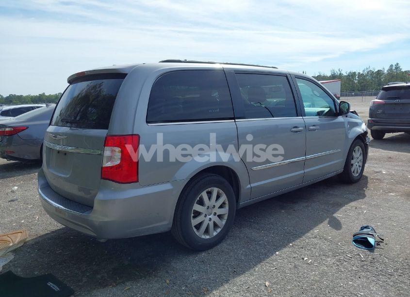 Photo 4 of 2015 Chrysler Town & COUNTRY TOURING (VIN 2C4RC1BG4FR602574)
