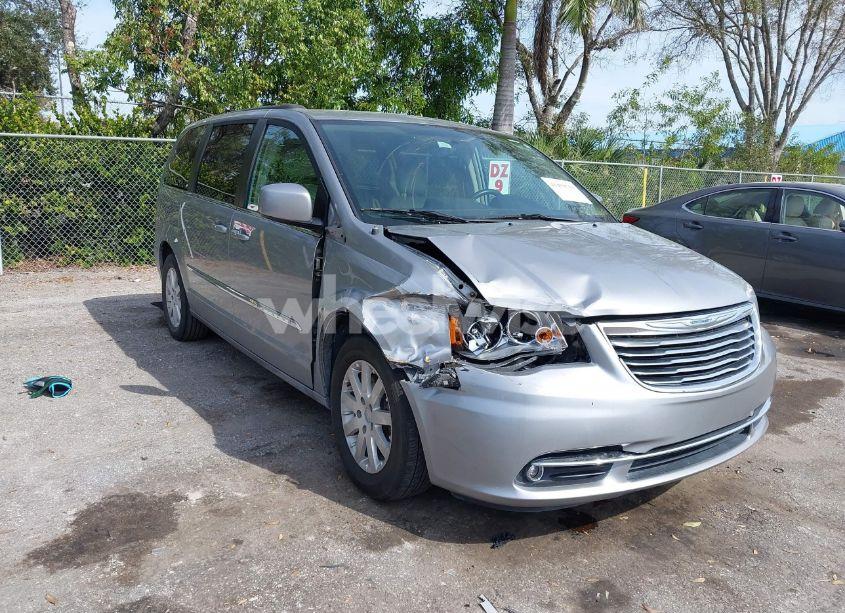 Photo 6 of 2015 Chrysler Town & COUNTRY TOURING (VIN 2C4RC1BG4FR602574)
