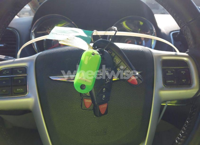 Photo 11 of 2015 Chrysler Town & COUNTRY TOURING (VIN 2C4RC1BG4FR618662)