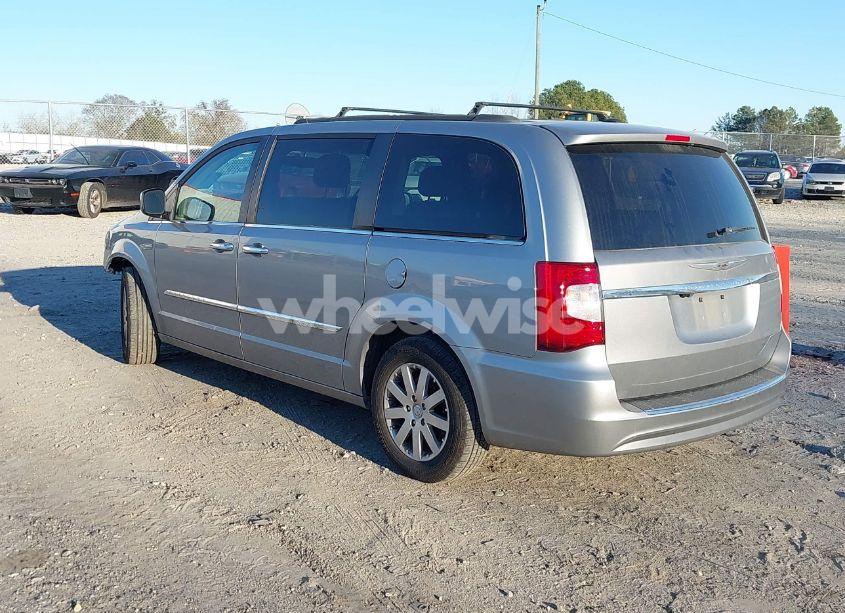 Photo 3 of 2015 Chrysler Town & COUNTRY TOURING (VIN 2C4RC1BG4FR655677)