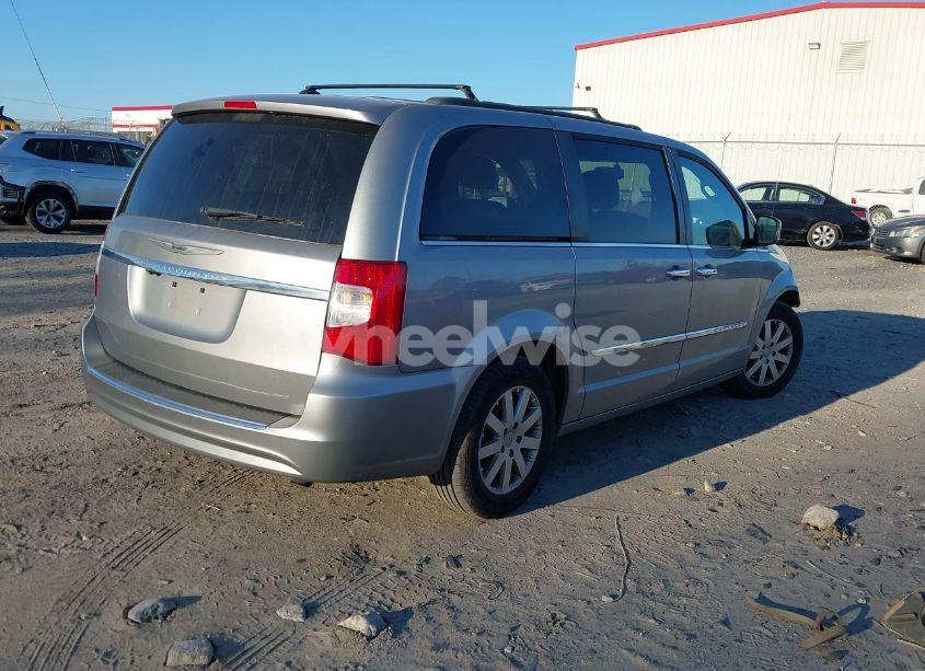 Photo 4 of 2015 Chrysler Town & COUNTRY TOURING (VIN 2C4RC1BG4FR655677)