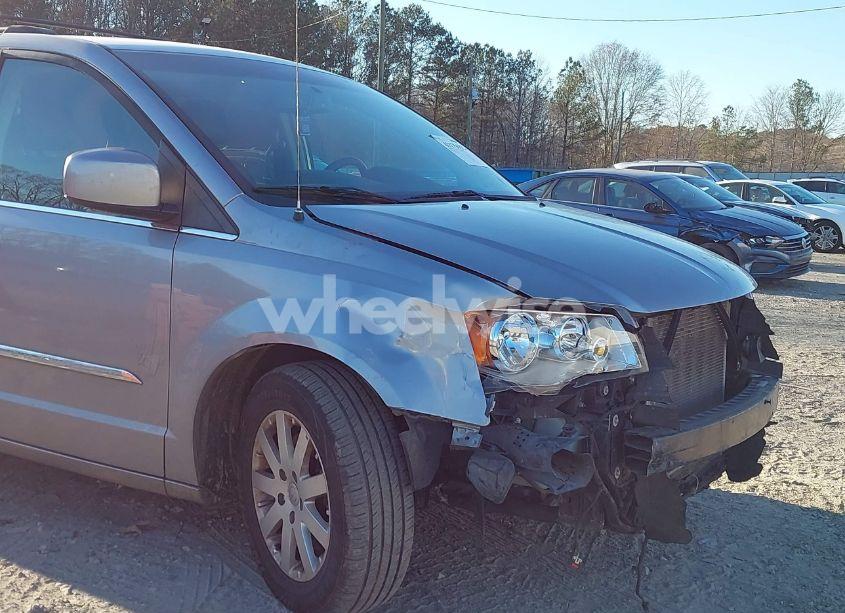 Photo 6 of 2015 Chrysler Town & COUNTRY TOURING (VIN 2C4RC1BG4FR655677)