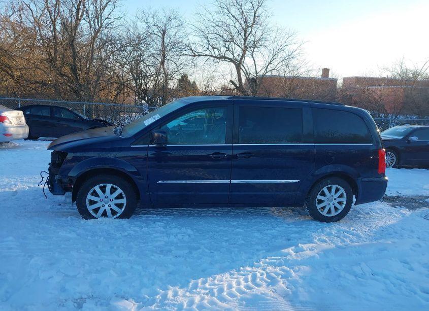 Photo 15 of 2015 Chrysler Town & COUNTRY TOURING (VIN 2C4RC1BG4FR655839)