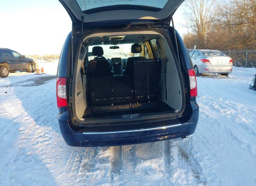 Photo 17 of 2015 Chrysler Town & COUNTRY TOURING (VIN 2C4RC1BG4FR655839)