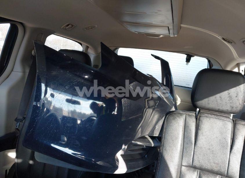 Photo 12 of 2015 Chrysler Town & COUNTRY TOURING (VIN 2C4RC1BG4FR696147)