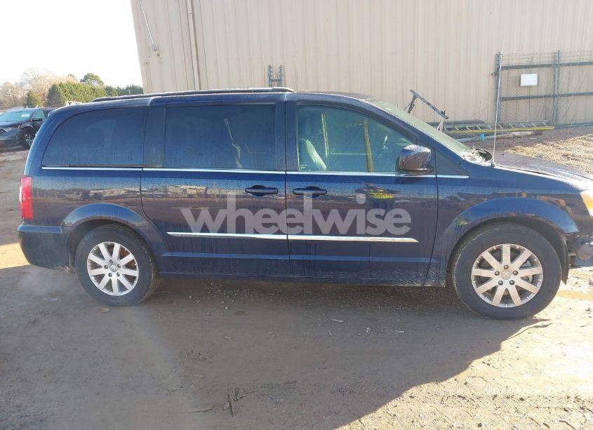 Photo 14 of 2015 Chrysler Town & COUNTRY TOURING (VIN 2C4RC1BG4FR696147)