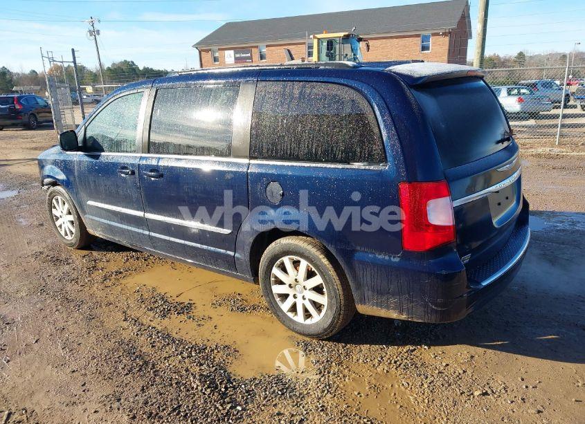 Photo 3 of 2015 Chrysler Town & COUNTRY TOURING (VIN 2C4RC1BG4FR696147)