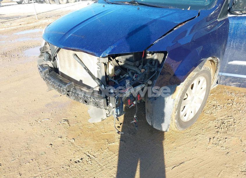 Photo 6 of 2015 Chrysler Town & COUNTRY TOURING (VIN 2C4RC1BG4FR696147)