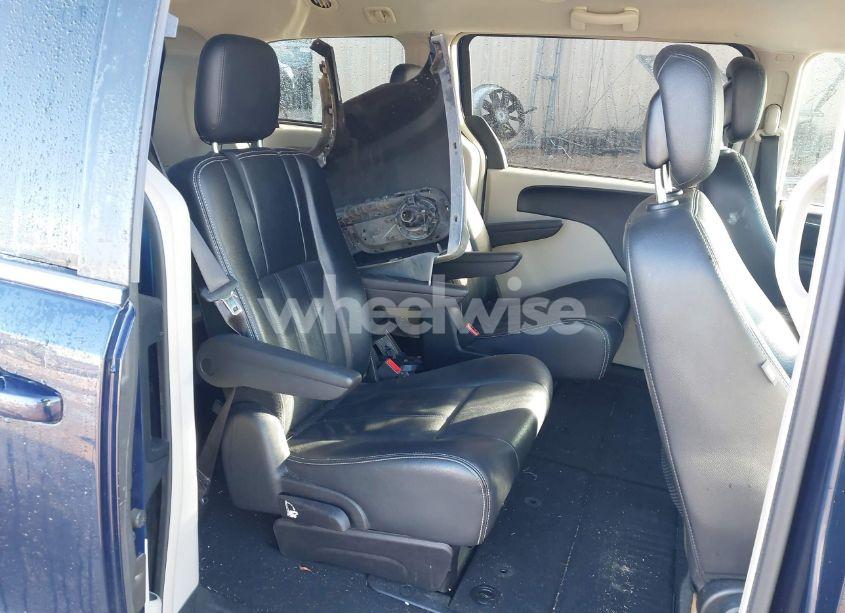 Photo 8 of 2015 Chrysler Town & COUNTRY TOURING (VIN 2C4RC1BG4FR696147)
