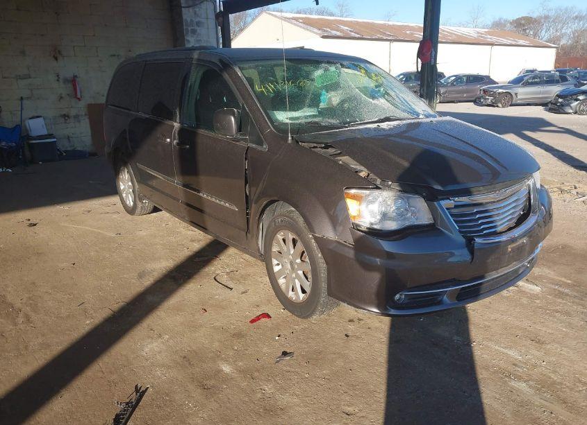 2015 Chrysler Town & COUNTRY TOURING (VIN 2C4RC1BG4FR715568) main photo