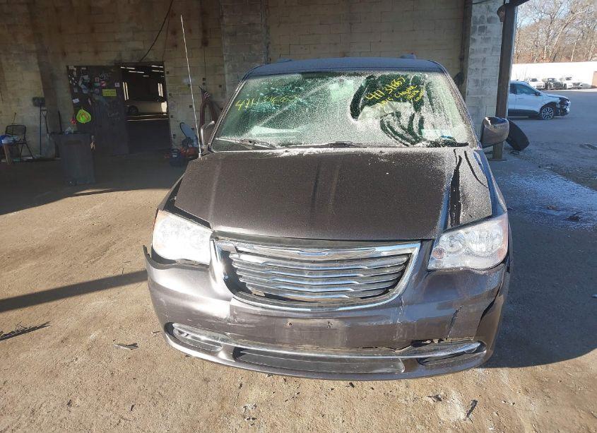 Photo 12 of 2015 Chrysler Town & COUNTRY TOURING (VIN 2C4RC1BG4FR715568)