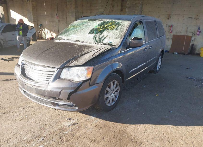 Photo 2 of 2015 Chrysler Town & COUNTRY TOURING (VIN 2C4RC1BG4FR715568)