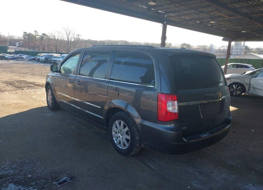 Photo 3 of 2015 Chrysler Town & COUNTRY TOURING (VIN 2C4RC1BG4FR715568)