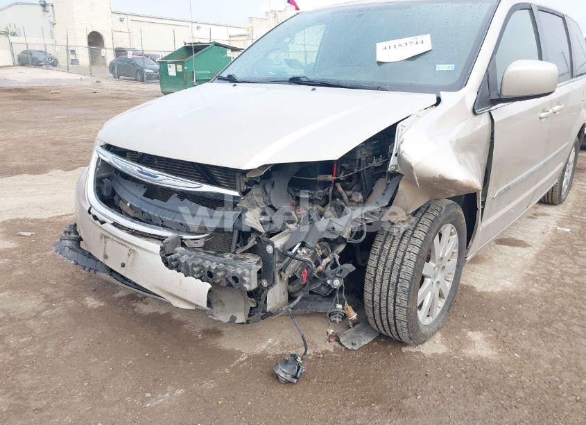 Photo 6 of 2016 Chrysler Town & COUNTRY TOURING (VIN 2C4RC1BG4GR129129)