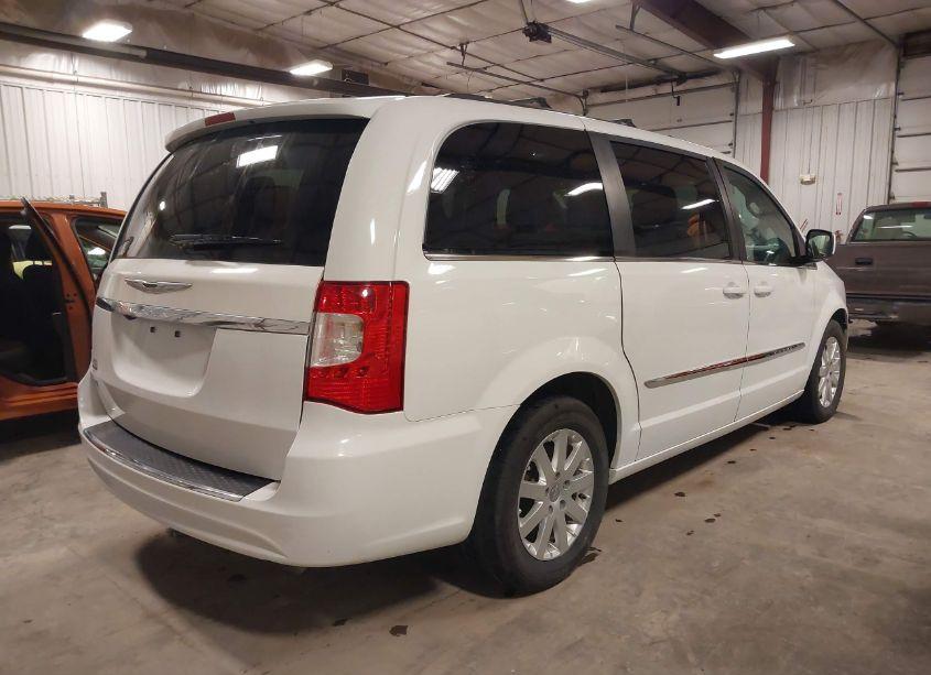 Photo 4 of 2016 Chrysler Town & COUNTRY TOURING (VIN 2C4RC1BG4GR147548)