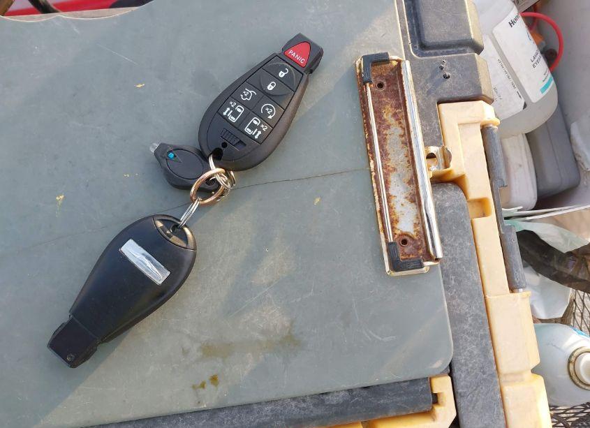 Photo 11 of 2016 Chrysler Town & COUNTRY TOURING (VIN 2C4RC1BG4GR160039)