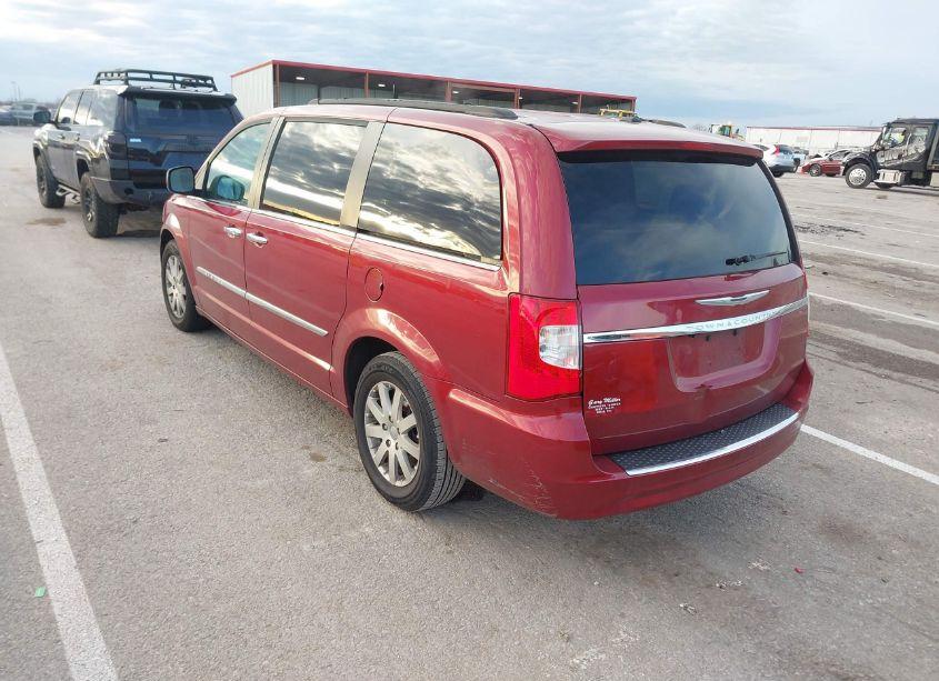 Photo 3 of 2016 Chrysler Town & COUNTRY TOURING (VIN 2C4RC1BG4GR160039)