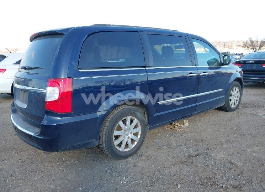 Photo 4 of 2016 Chrysler Town & COUNTRY TOURING (VIN 2C4RC1BG4GR166018)