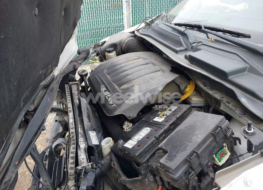 Photo 10 of 2016 Chrysler Town & COUNTRY TOURING (VIN 2C4RC1BG4GR166164)