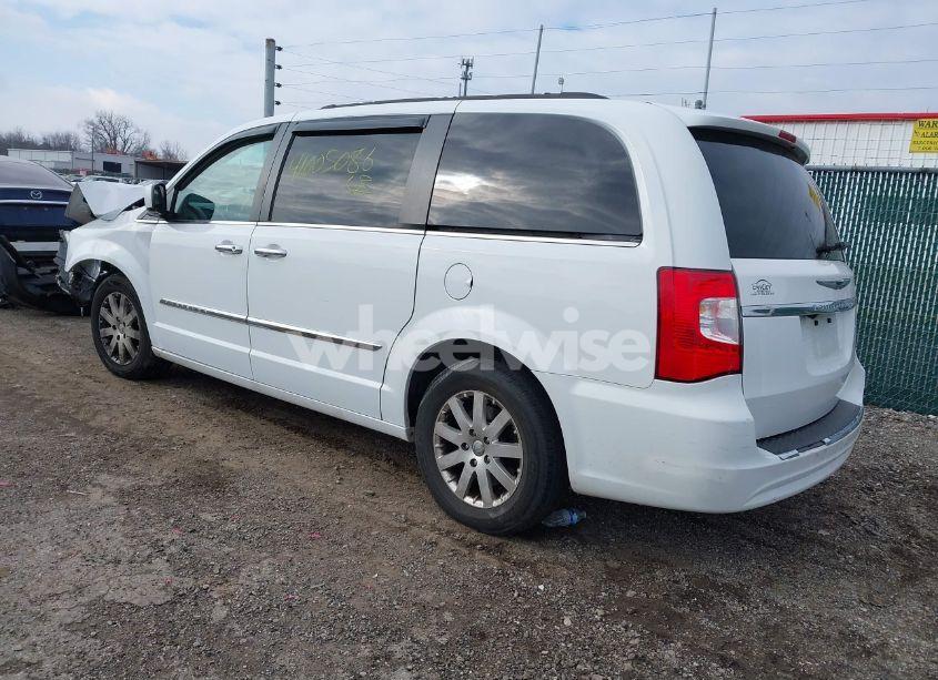 Photo 3 of 2016 Chrysler Town & COUNTRY TOURING (VIN 2C4RC1BG4GR166164)