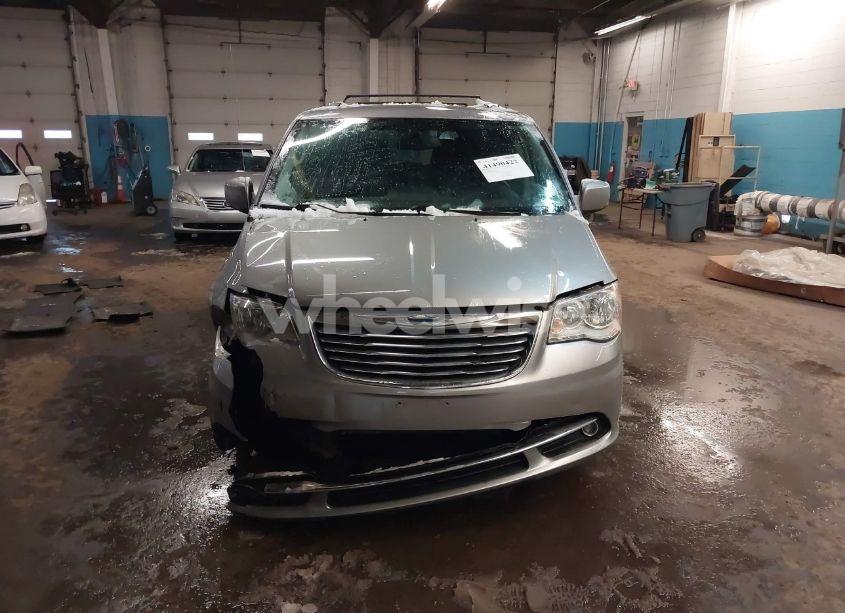 Photo 12 of 2016 Chrysler Town & COUNTRY TOURING (VIN 2C4RC1BG4GR175530)