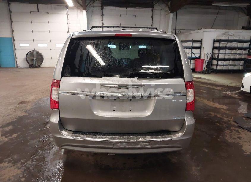 Photo 16 of 2016 Chrysler Town & COUNTRY TOURING (VIN 2C4RC1BG4GR175530)