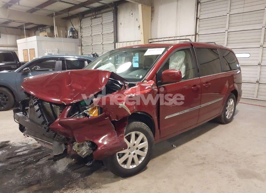 Photo 2 of 2016 Chrysler Town & COUNTRY TOURING (VIN 2C4RC1BG4GR187452)