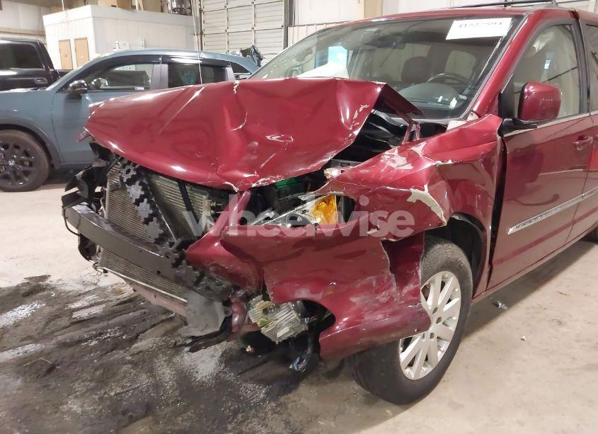 Photo 6 of 2016 Chrysler Town & COUNTRY TOURING (VIN 2C4RC1BG4GR187452)