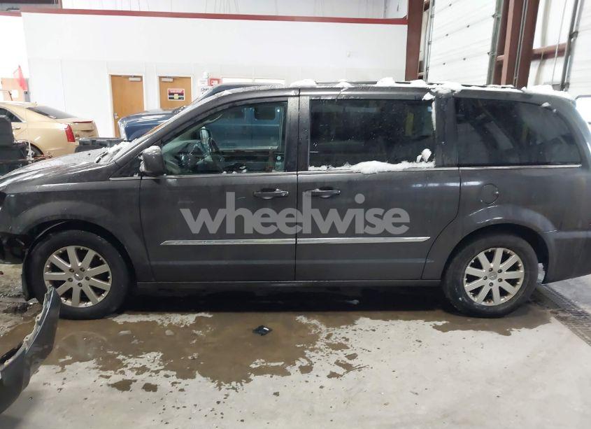 Photo 14 of 2016 Chrysler Town & COUNTRY TOURING (VIN 2C4RC1BG4GR199584)